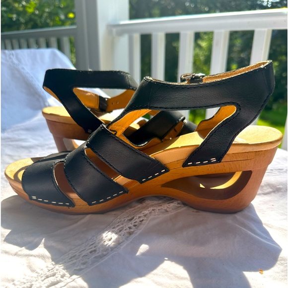 Dansko Shoes - Dansko Trudy Black Waxy Calf Leather Buckle Sandal, size 41, super cute 4 summer